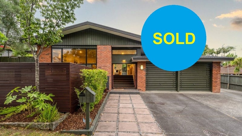 10 Merino Avenue, Somerville, Manukau - Carousel 1