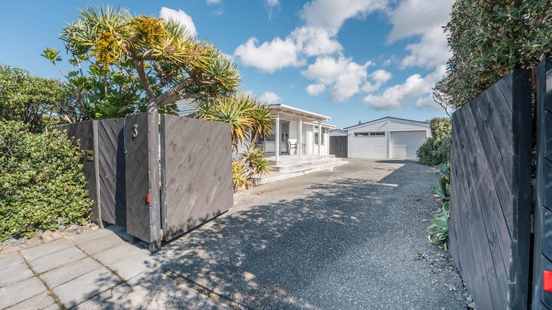 3 Ruby Cove, Omaha - Carousel 2