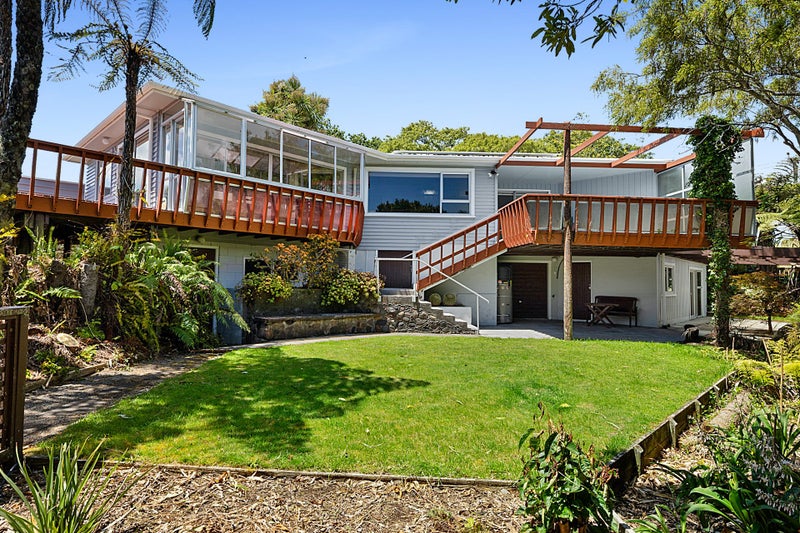 16 Selwyn Street, Lower Vogeltown, New Plymouth - Carousel 22