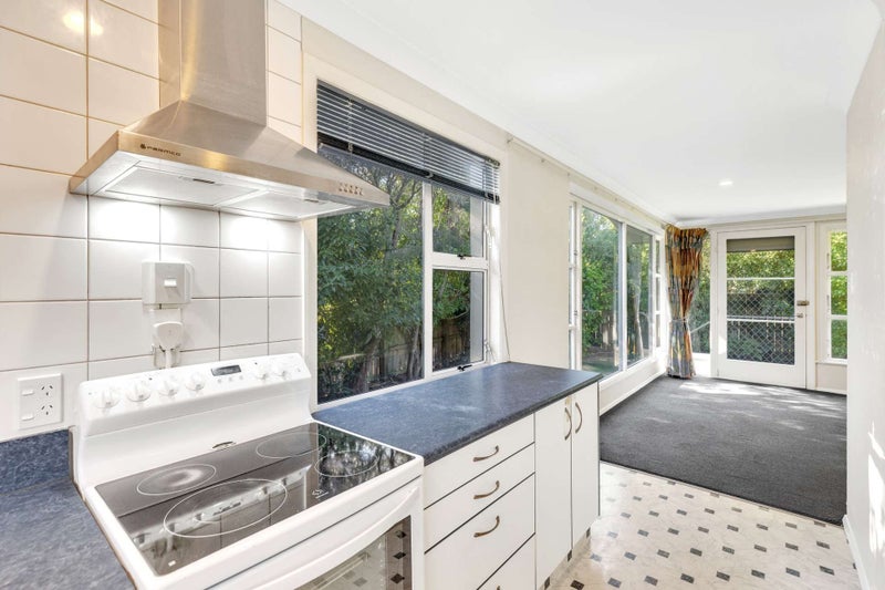 1 Berkley Place, Awapuni, Palmerston North - Carousel 2