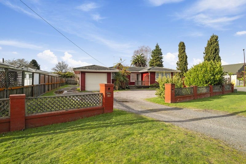 23 Robinson Avenue, Holdens Bay, Rotorua - Carousel 1