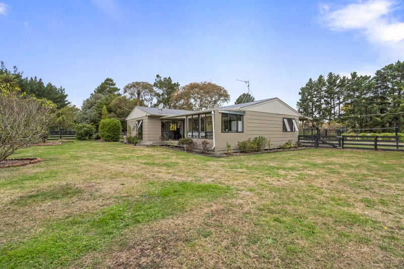 21 Raumai Road, Bulls - Carousel 2