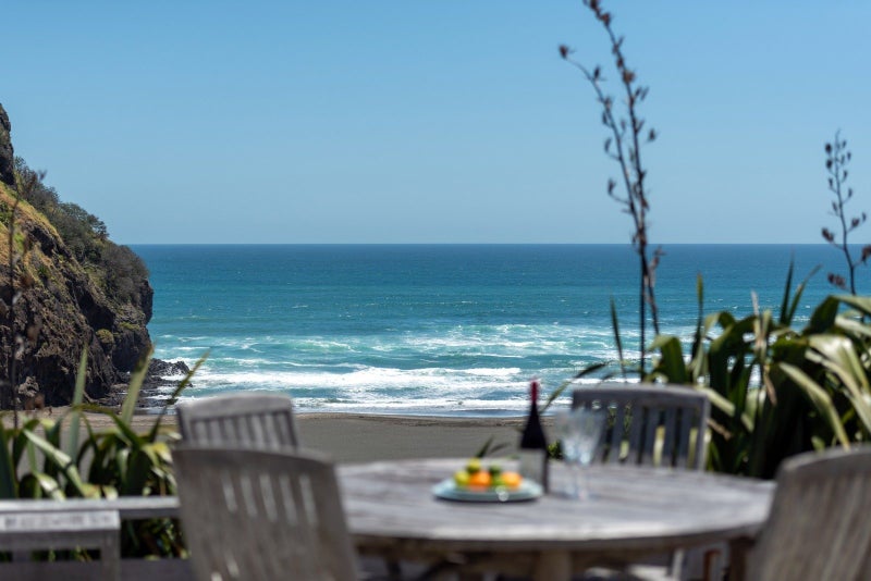 20 Garden Road, Piha, Piha - Carousel 1