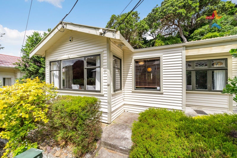 49 Ribble Street, Island Bay, Wellington - Carousel 1