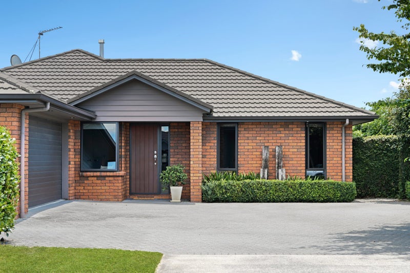 8 Aquila Crescent, Rototuna North, Hamilton - Carousel 24