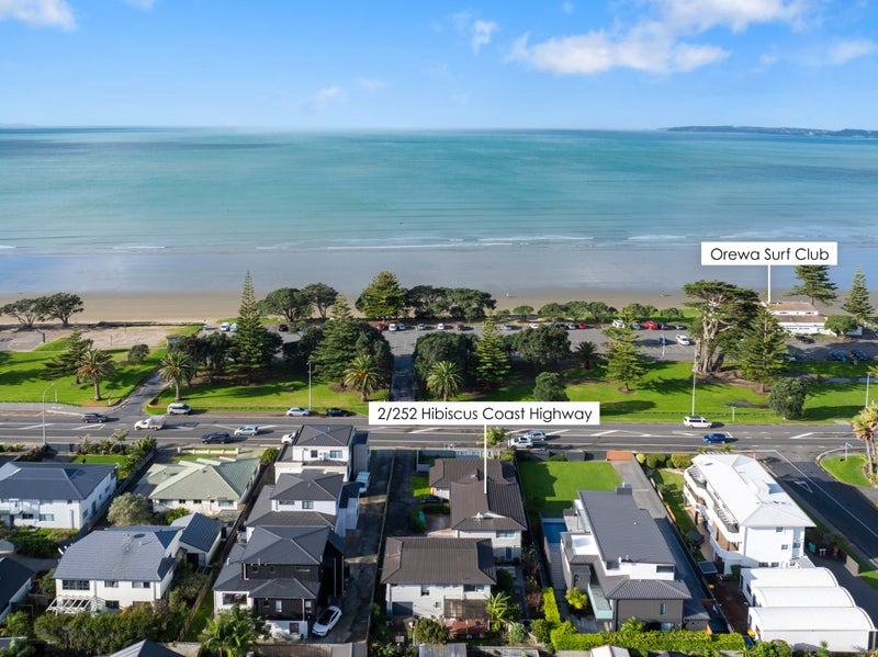 2/252 Hibiscus Coast Highway, Orewa, Orewa - Carousel 2