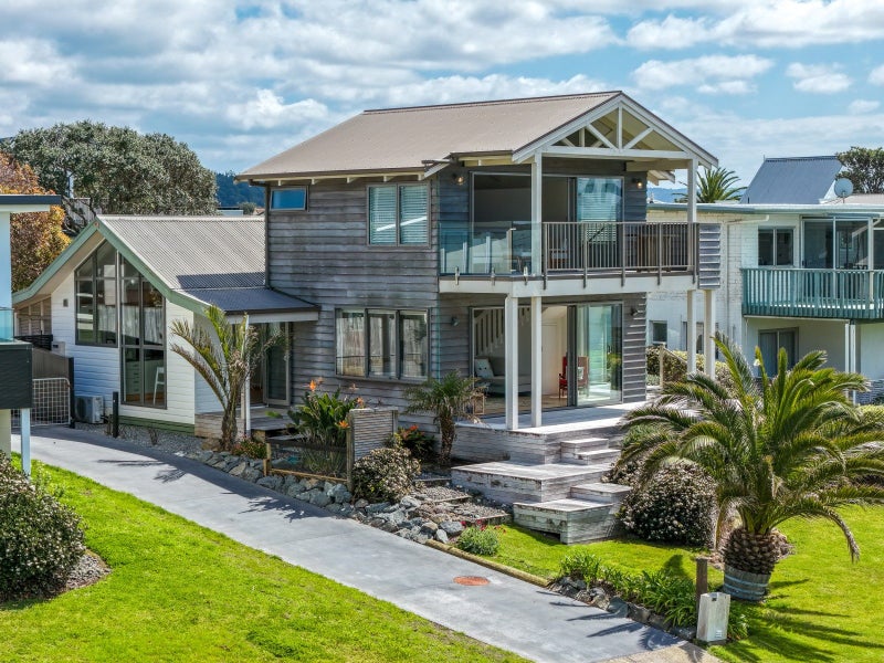 107 Pohutukawa Crescent, Whangamata, Whangamatā - Carousel 1