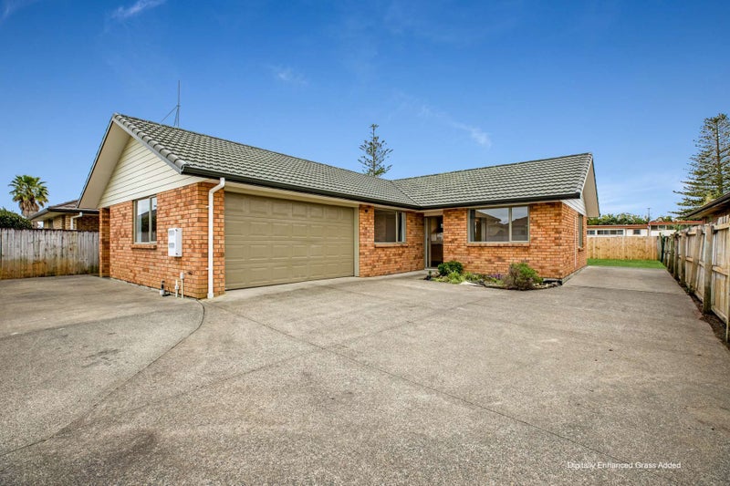 18 Chic Gardens, Parakai, Helensville - Carousel 1