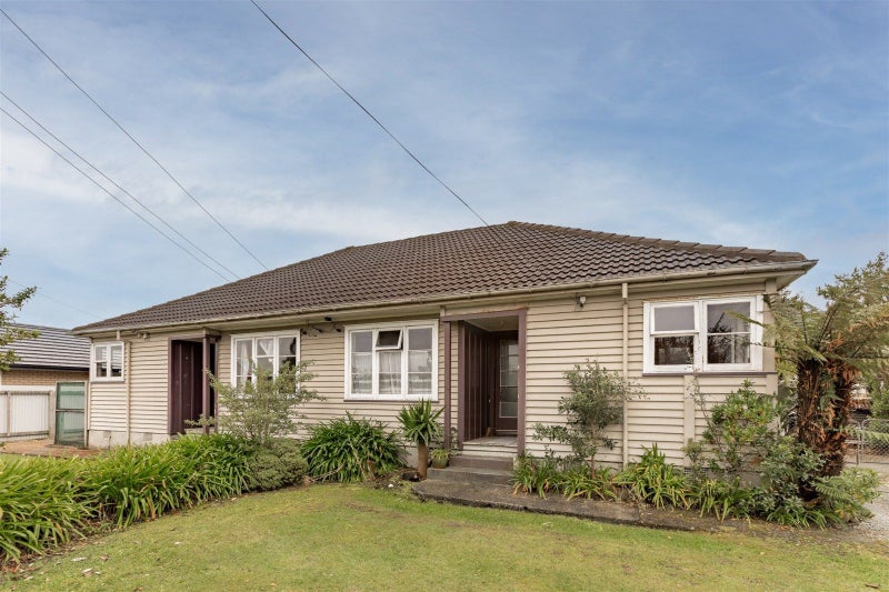 15 Mill Street, Westport, Westport - Carousel 1