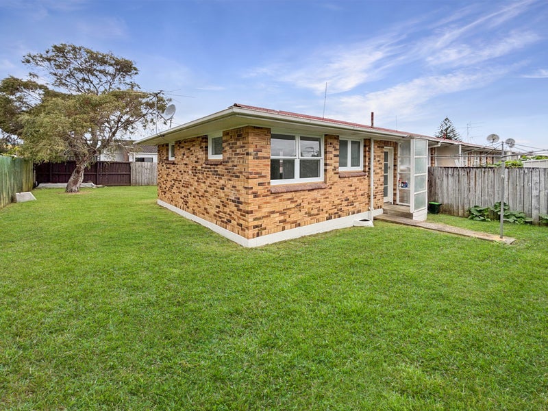 6/108A Grey Street, Onehunga, Auckland - Carousel 1