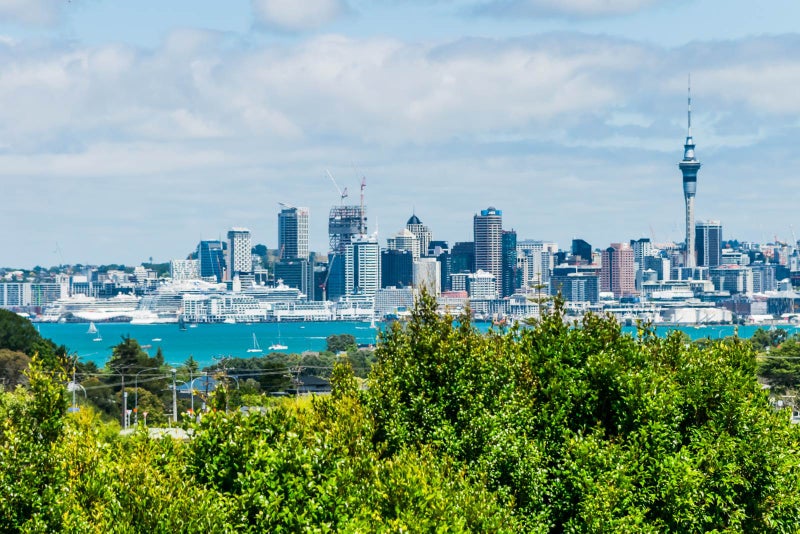8 Martin Crescent, Northcote, Auckland - Carousel 1