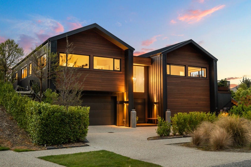 37 Pendeen CRES, Jacks Point, QUEENSTOWN - Carousel 2