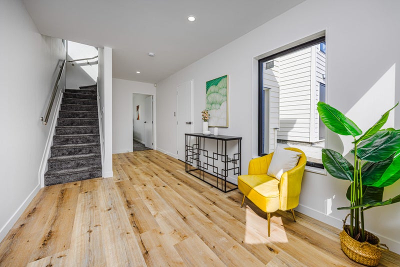 61 Joseph Street, Flat Bush, Auckland - Carousel 12