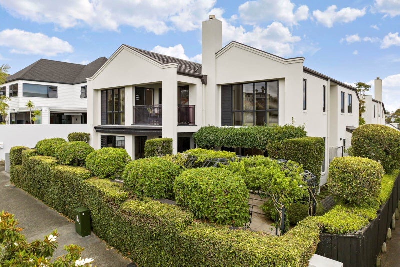 1/7 Rarangi Road, St Heliers, Auckland - Carousel 1