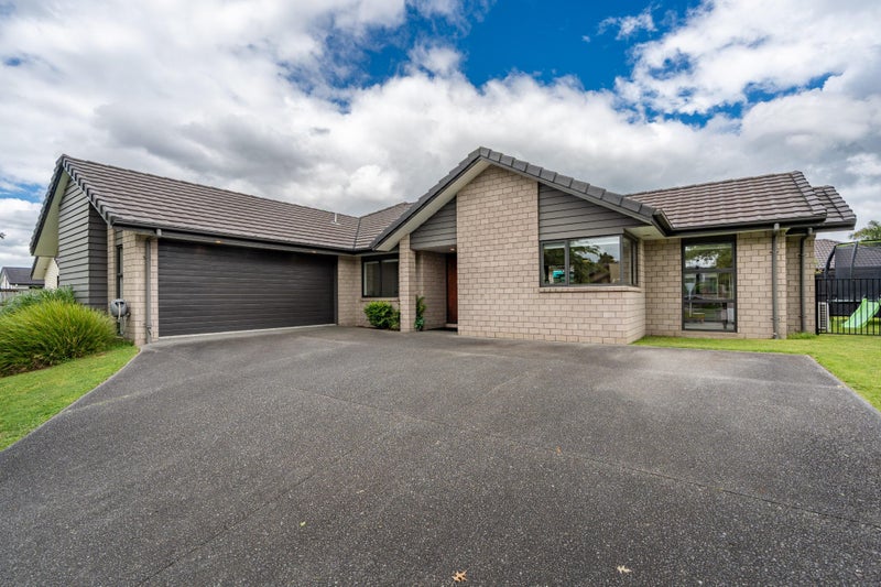105 Cumberland Drive, Flagstaff, Hamilton - Carousel 1