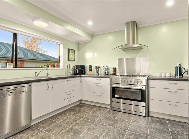 56 Lydbrook Place, Otumoetai, Tauranga - Carousel 2