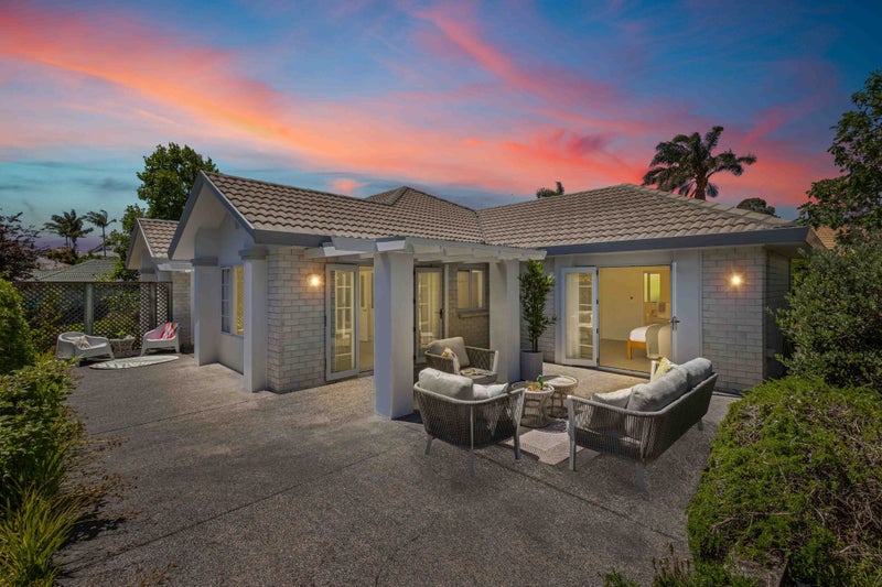 1 Tyburn Lane, Unsworth Heights, Auckland - Carousel 1