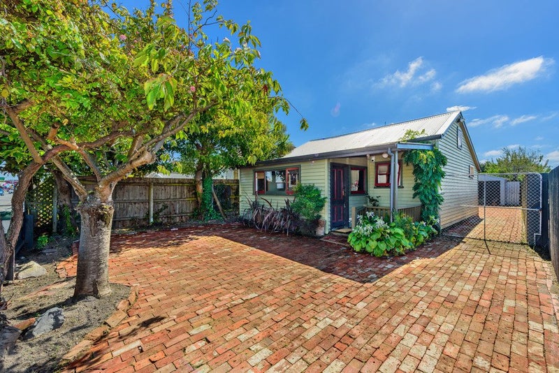 437 Ferry Road, Woolston, Christchurch - Carousel 1