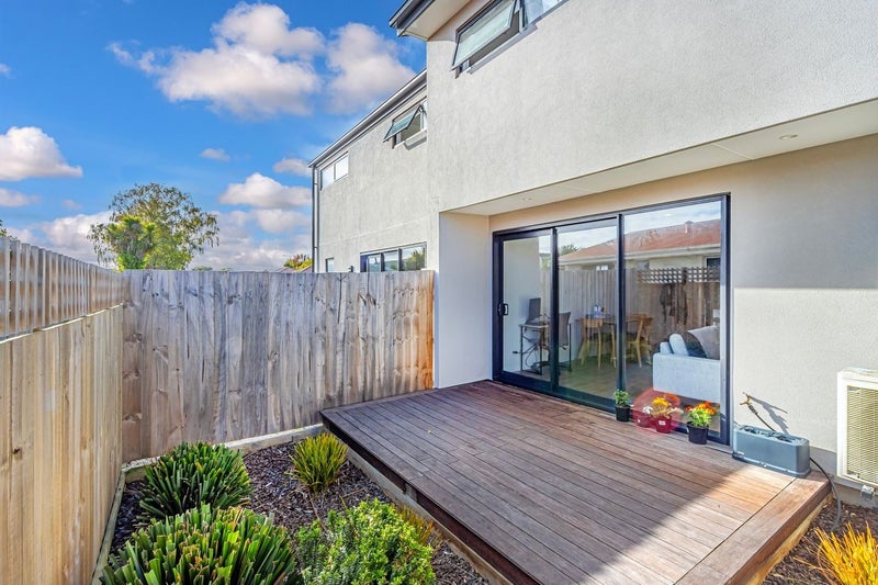 2/45 Division Street, Riccarton, Christchurch - Carousel 8