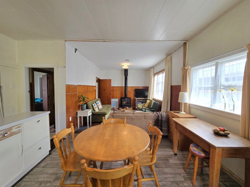 240 Sewell Street, Hokitika - Carousel 2