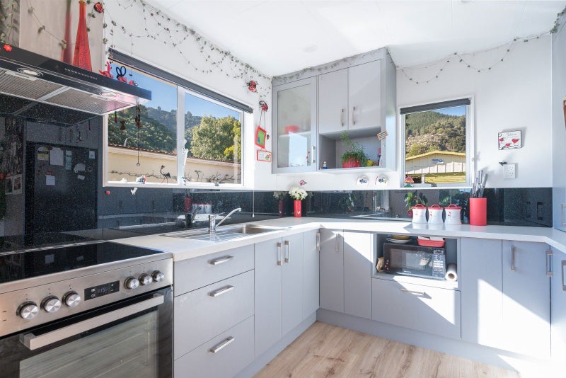 5 Naumai Street, Atawhai, Nelson - Carousel 2