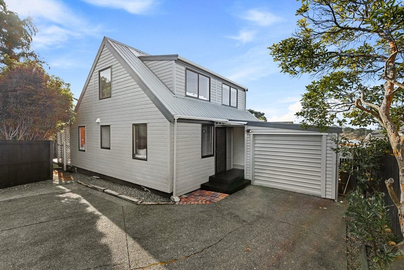 2/7 Fernbird Place, Massey, Auckland - Carousel 2