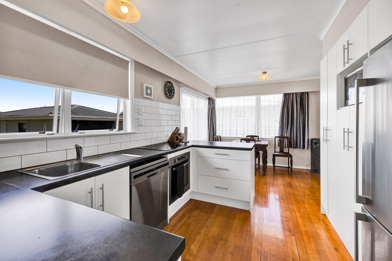 13 Hunter Street, Hawera - Carousel 2