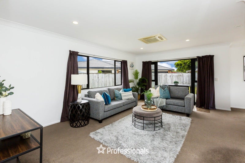 34 Talbot Grove, Trentham, Upper Hutt - Carousel 2