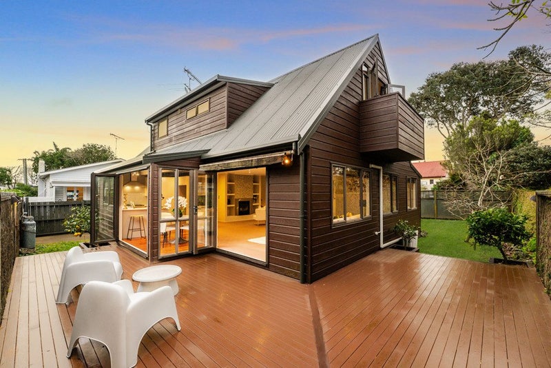 10A Kowhatu Road, One Tree Hill, Auckland - Carousel 1