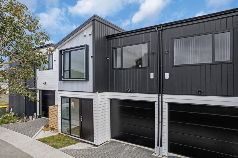 22B Justamere Place, Weymouth, Auckland - Carousel 2
