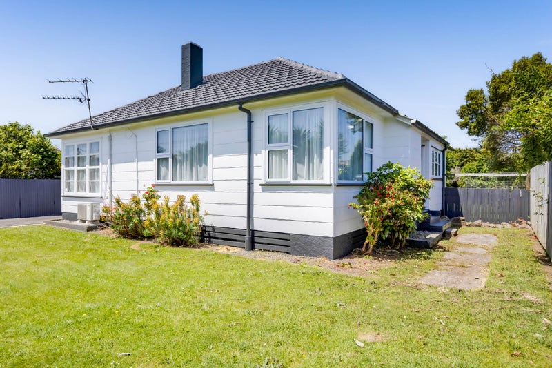 2 Gladstone Street, Hawera - Carousel 2