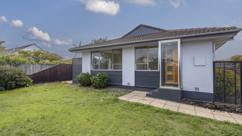 1/9 Wanstead Place, Woolston, Christchurch - Carousel 1