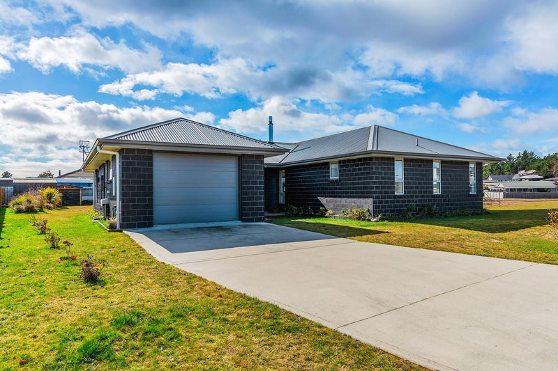 82 Parekaawa Drive, Turangi - Carousel 2