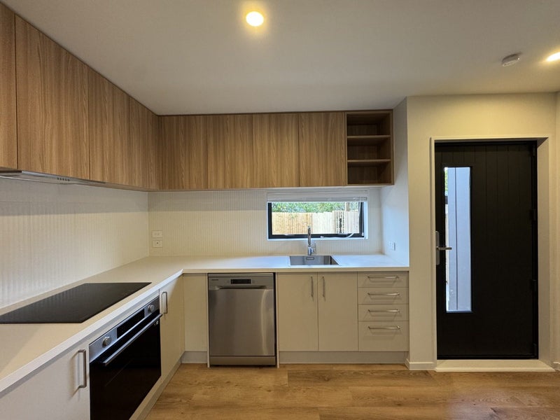 13/42 Brandon Road, Glen Eden, Auckland - Carousel 2