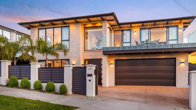 49 Matahae DR, Flat Bush, Auckland - Carousel 1