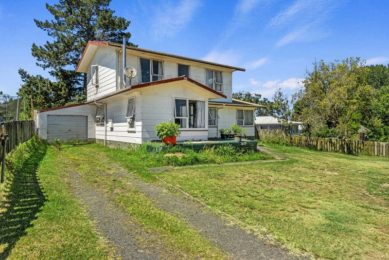 11 Manor Place, Bader, Hamilton - Carousel 1