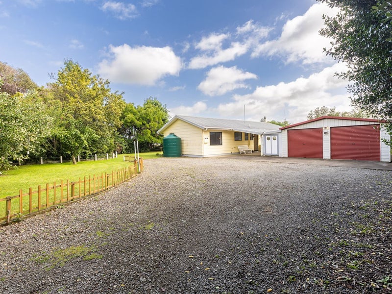218 Hokio Beach Road, Levin, Levin - Carousel 1