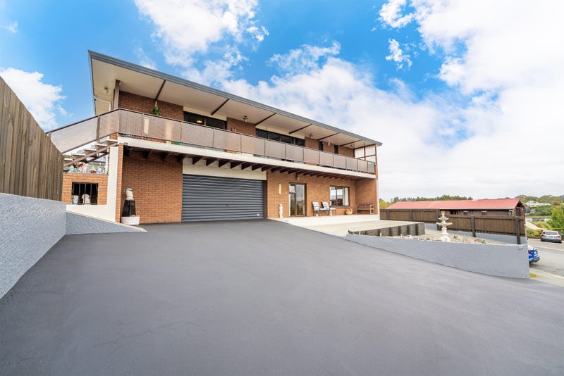 30 Glenview Terrace, Highfield, Timaru - Carousel 1