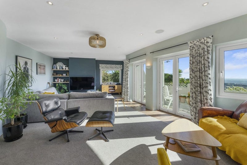 19A Victoria Park Road, Cashmere, Christchurch - Carousel 2