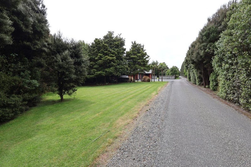 24D Matua Road, Otatara, Invercargill - Carousel 50