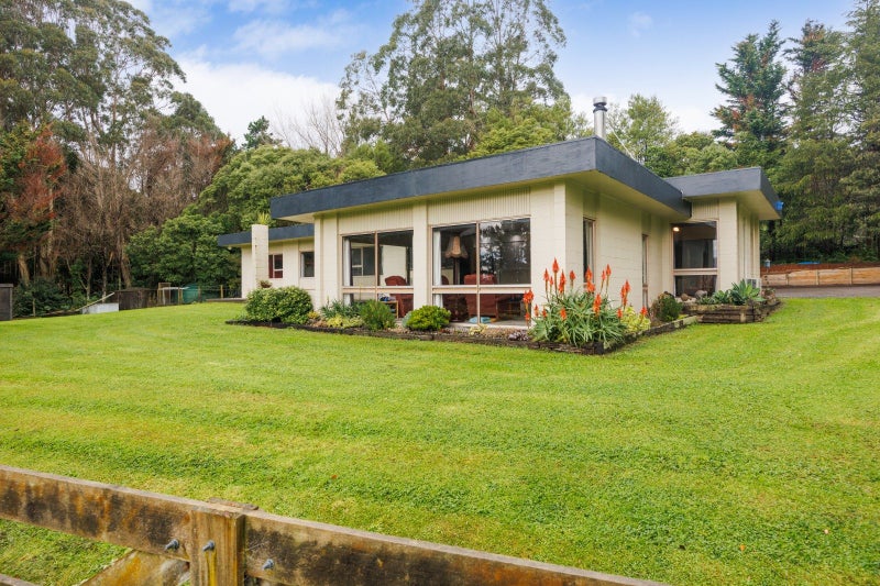 399 Scotts Road, Linton, Palmerston North - Carousel 36