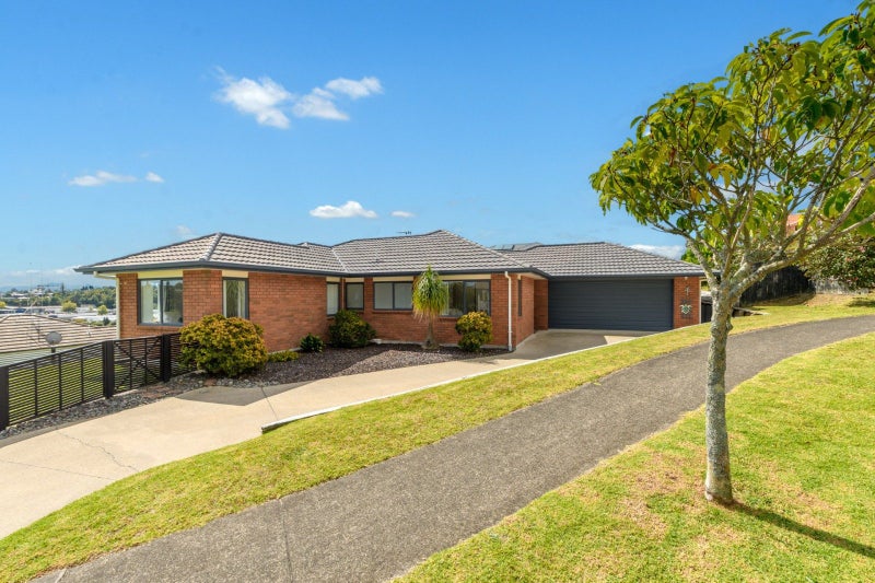 27 Amy Place, Pyes Pa, Tauranga - Carousel 1