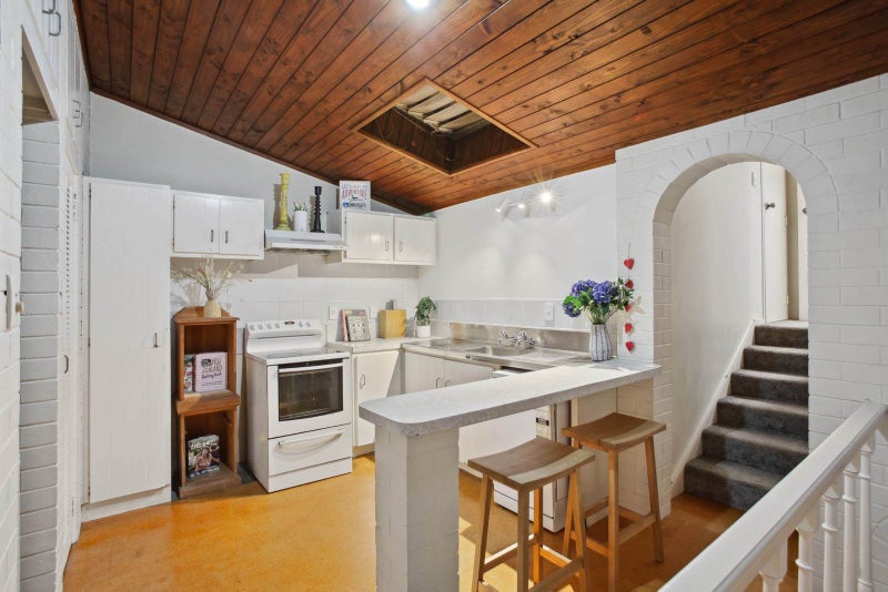 2/21 Howard Road, Northcote, Auckland - Carousel 2