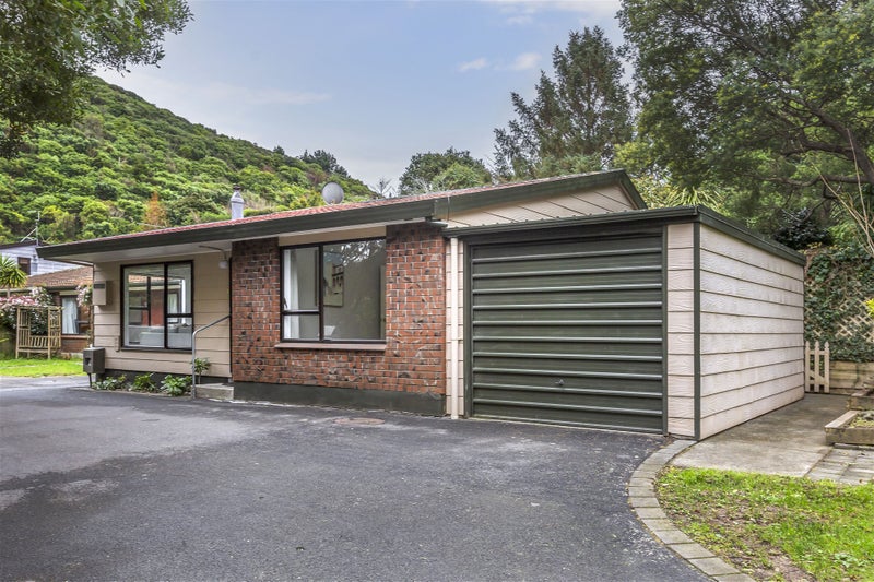 65 Spinnaker Drive, Whitby, Porirua - Carousel 1