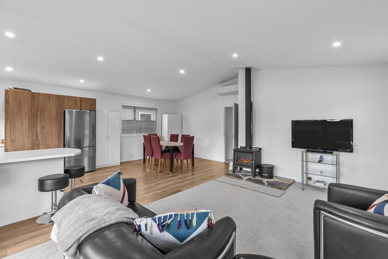24 Malvern Road, Wanaka - Carousel 2
