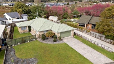 106 College Place, Poike, Tauranga - Carousel 1