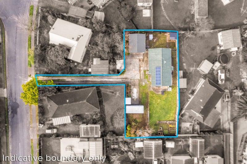 6 Edelweiss Grove, Timberlea, Upper Hutt - Carousel 2