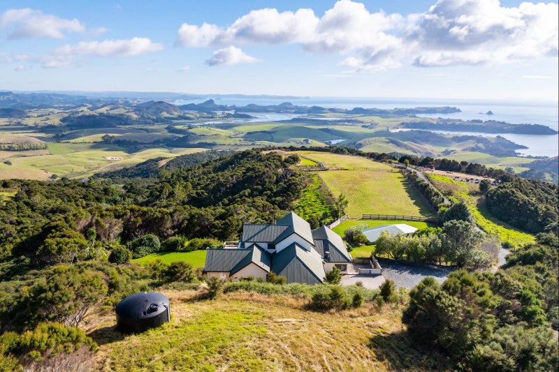 224 Harambee Road, Onerahi - Carousel 2