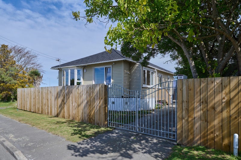 18 Pratt Street, New Brighton, Christchurch - Carousel 1