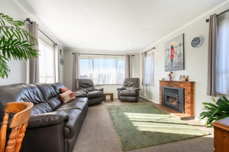 14 McClure Street, Feilding, Feilding - Carousel 2